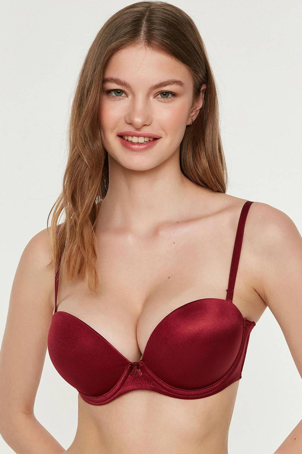 سوتيان أساسي مزدوج الدعم للنساء | برا 7040 مصنوع من 90% بولياميد و10% بوليستر، منتج محلي وصحي