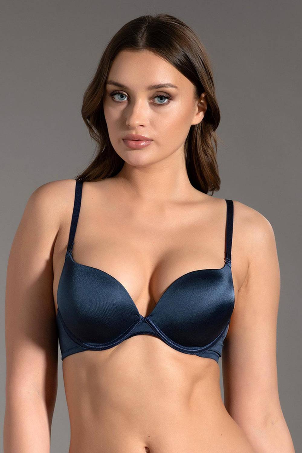 Базовий бюстгальтер з потрійною підтримкою 7030, 90% поліамід, 10% поліестер, виготовлено в Україні, доступний в розмірах 75, 80, 85