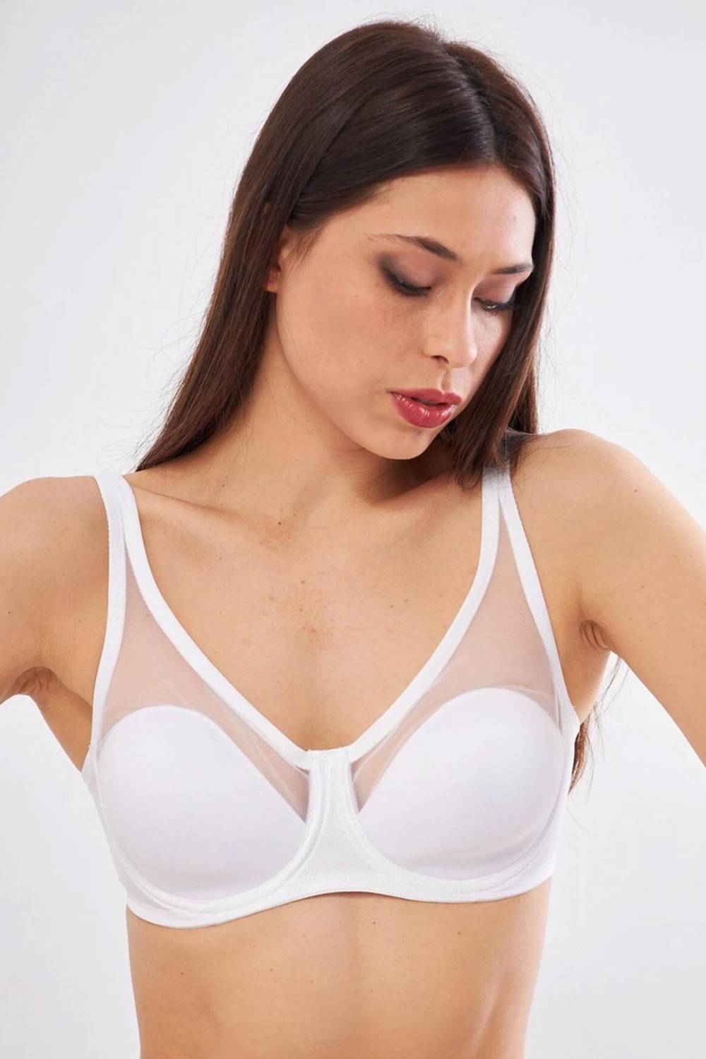 سوتيان مزود بكأس ناعم ومغطي بالتول بدون دعم من علامة Underwear، مقاسات 85، 90، 95، 100