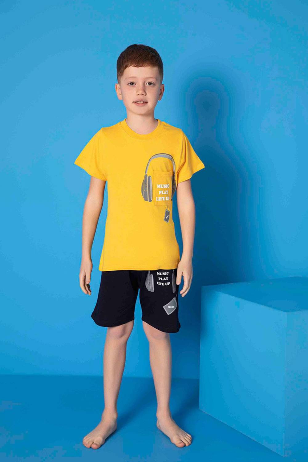 Піжама для хлопчиків з коротким рукавом та капрі, жовта, бренду Underwear, розміри 6-7, 7-8, 8-9, 10-11