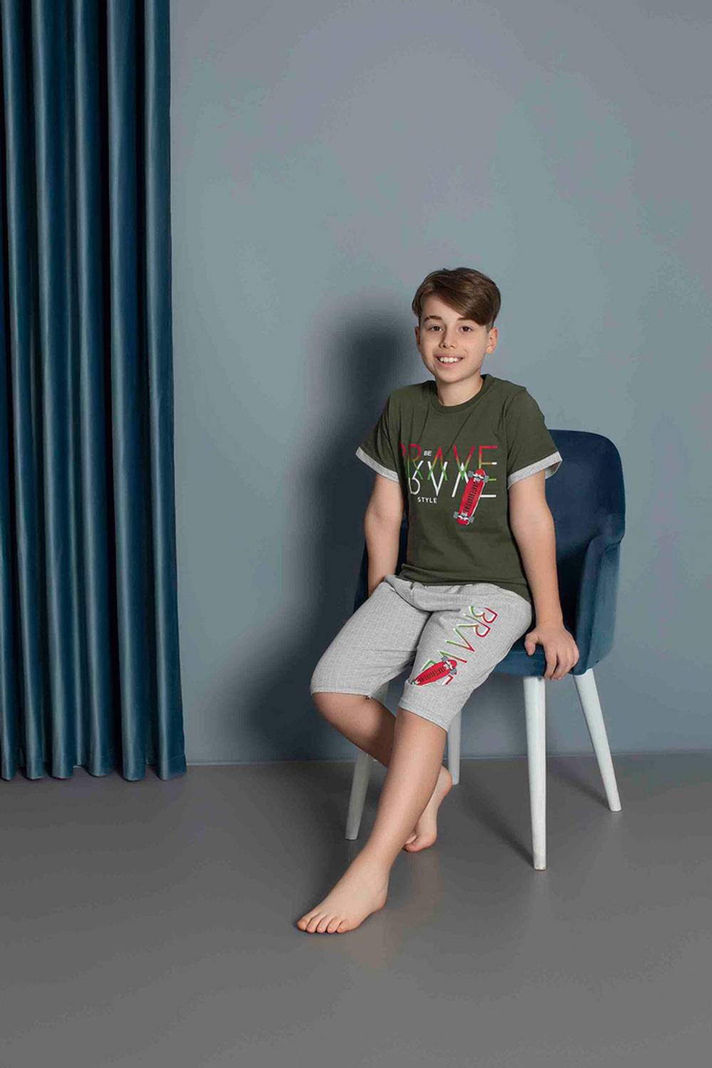 Піжама для хлопчиків з коротким рукавом та капрі | Хакі 6-11 років