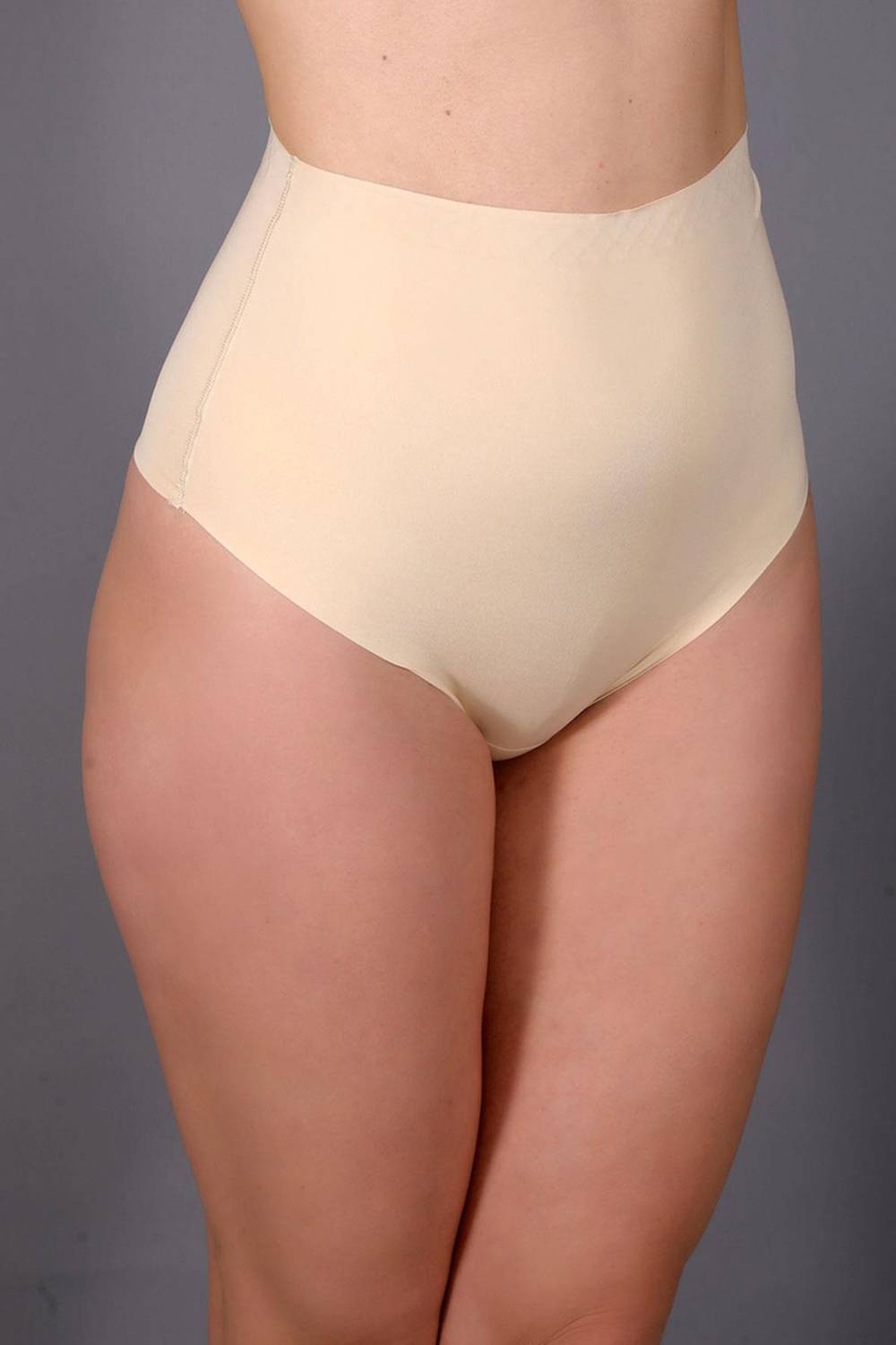 جزء علوي مزينة بتصميم الليزر بحواف عالية | كولون مكون من 9206 متوفر بحجم L وM