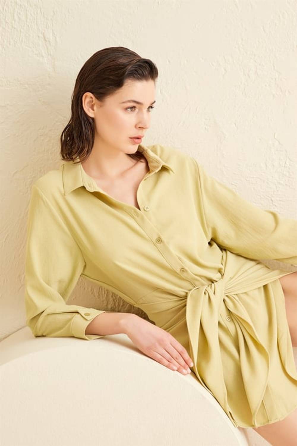 Мини-платье Aquella зеленого цвета