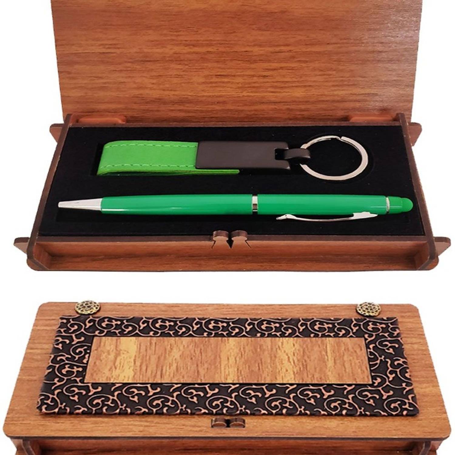Дерев'яна коробка з зеленим ручкою та брелоком, якісні матеріали, персоналізований лазерний друк, зручні розміри