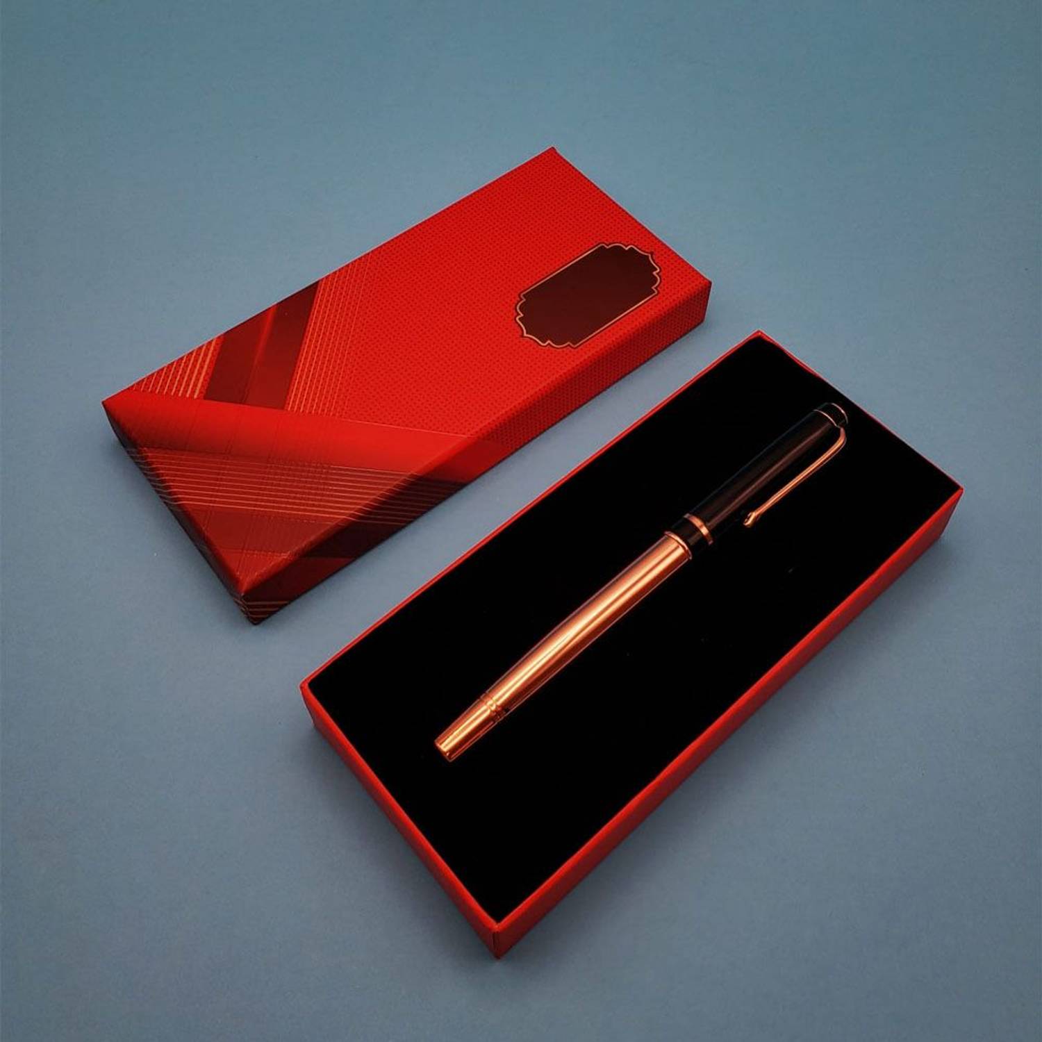 Писальний набір з ручкою з металу в коробці, високоякісні матеріали, ідеальний подарунок, можливість персоналізації