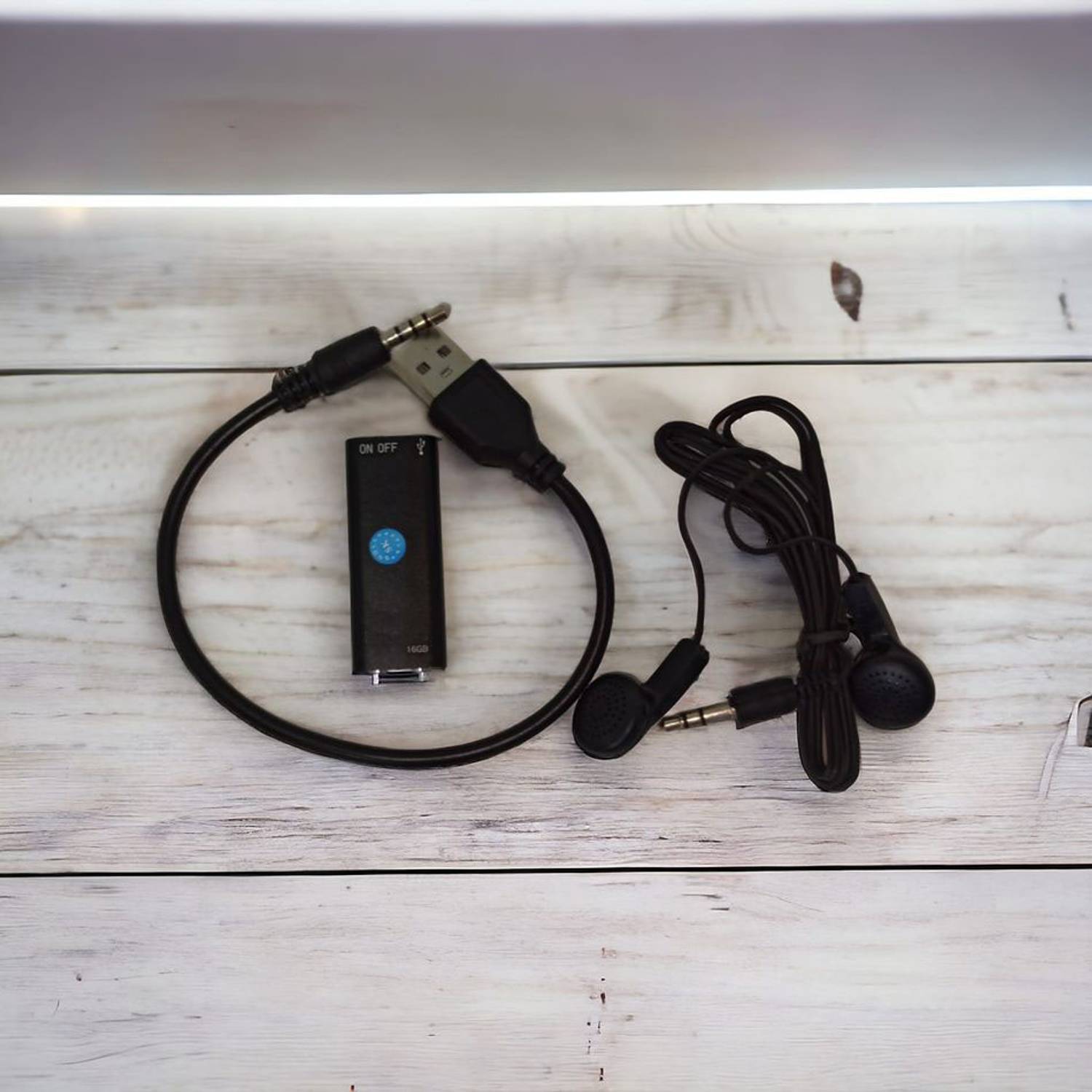 Мини Рекордер звука 16 ГБ с зарядкой KB14, компактный, с кнопкой питания и регулировкой громкости, включает наушники и зарядный кабель