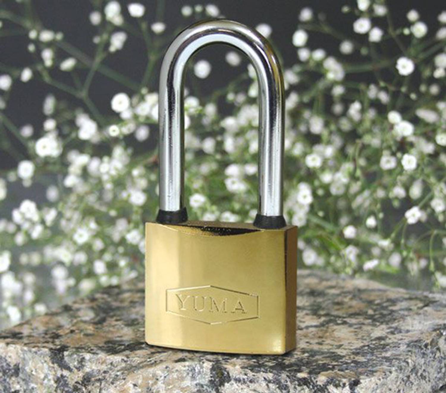 قفل عالى الأمان بطلاء أصفر من يما بطول 38 مم مصنوع من المعدن المصبوب لحماية رائعة ومتانة في الاستخدام المتعدد