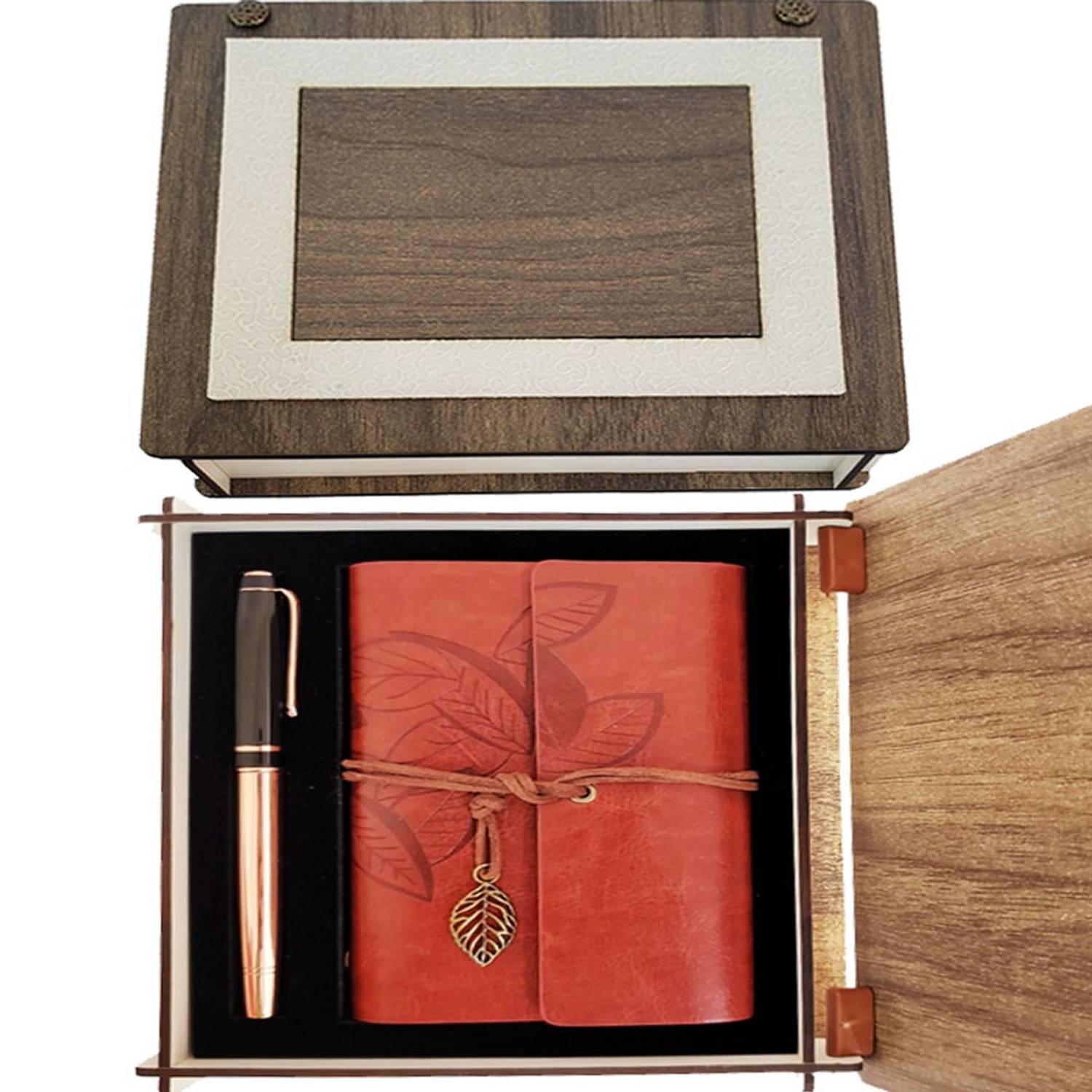 Комплект из кожаной записной книжки и роликового пера в деревянной коробке из качественных материалов
