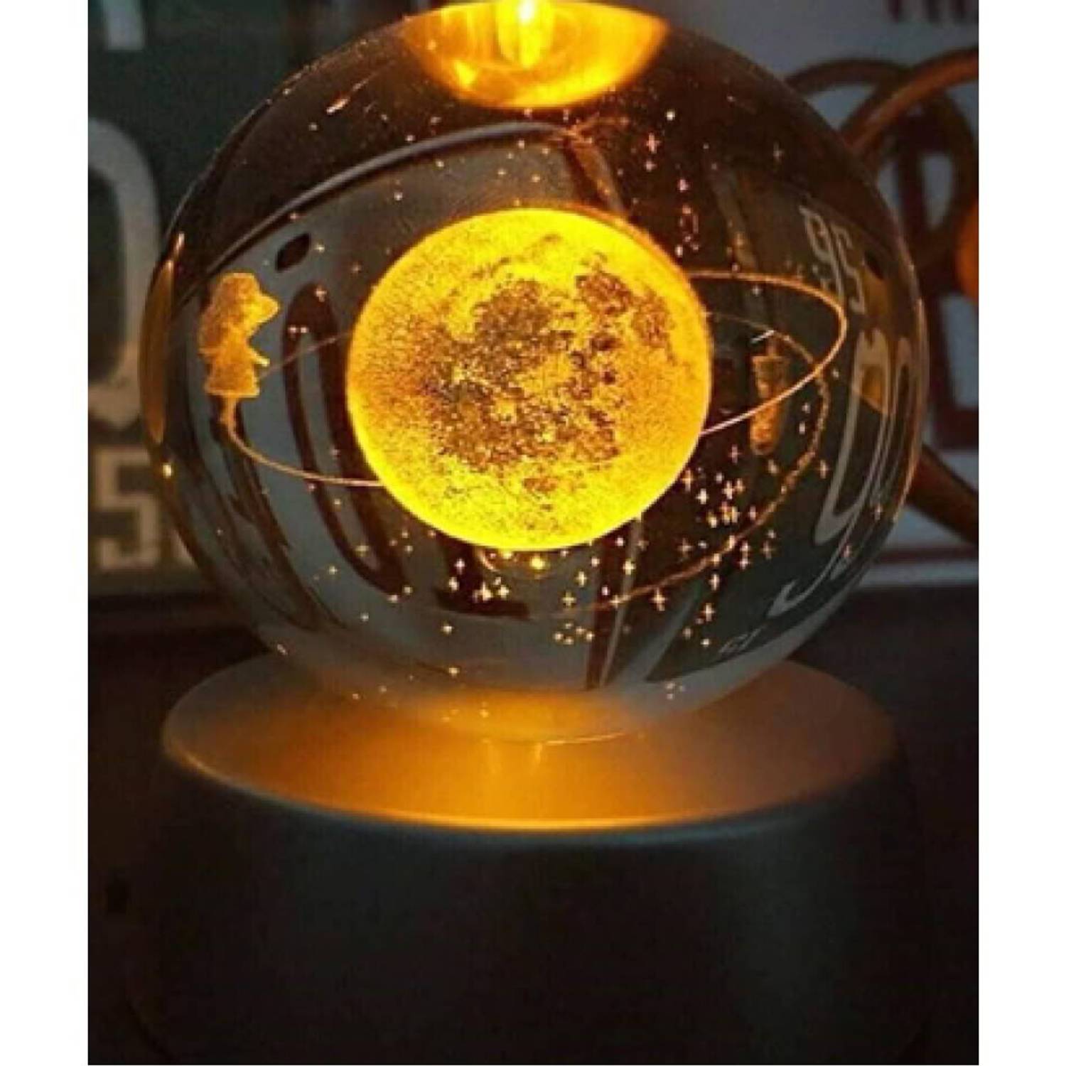 Світильник у формі кульки з дівчинкою Сатурна, 5 кольорів, 8 см висота, 5.5 см діаметр, на батарейках