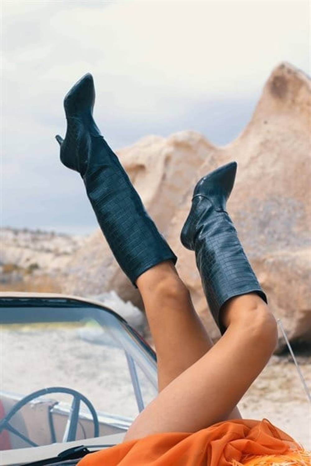 Twisty Black Snake Patterned Women's Heeled Boots