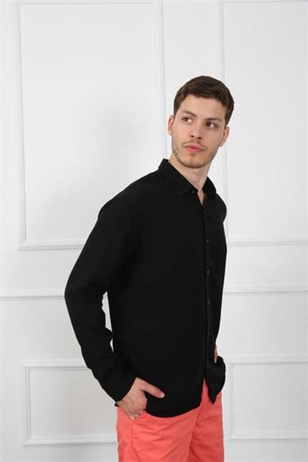 Чоловічі шорти FUCHIA 7032-01 з бавовни та еластану, розміри 30-38, модний стиль та комфорт.