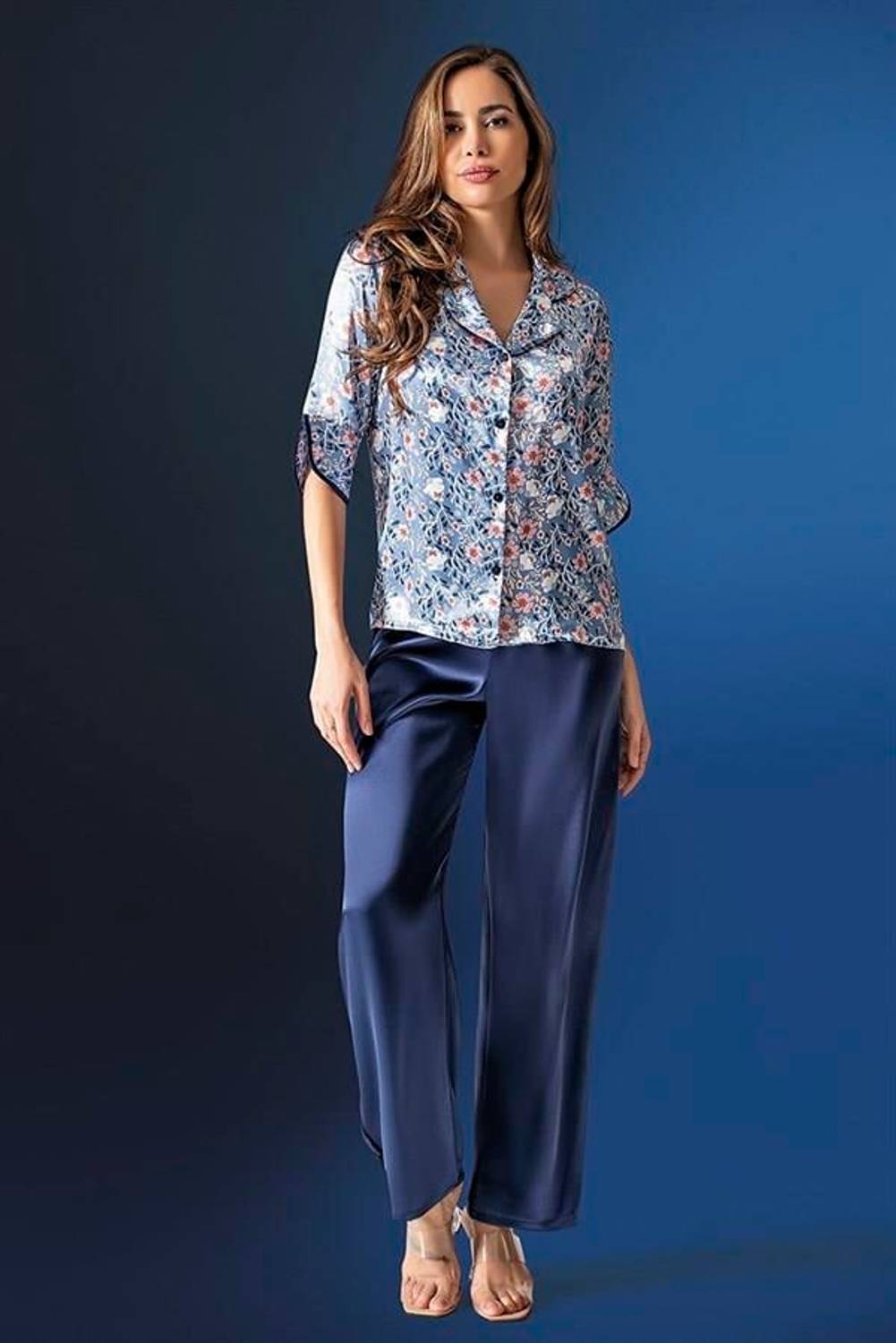 طقم بيجاما ماركانو ساتان أزرق منقوش بالزهور