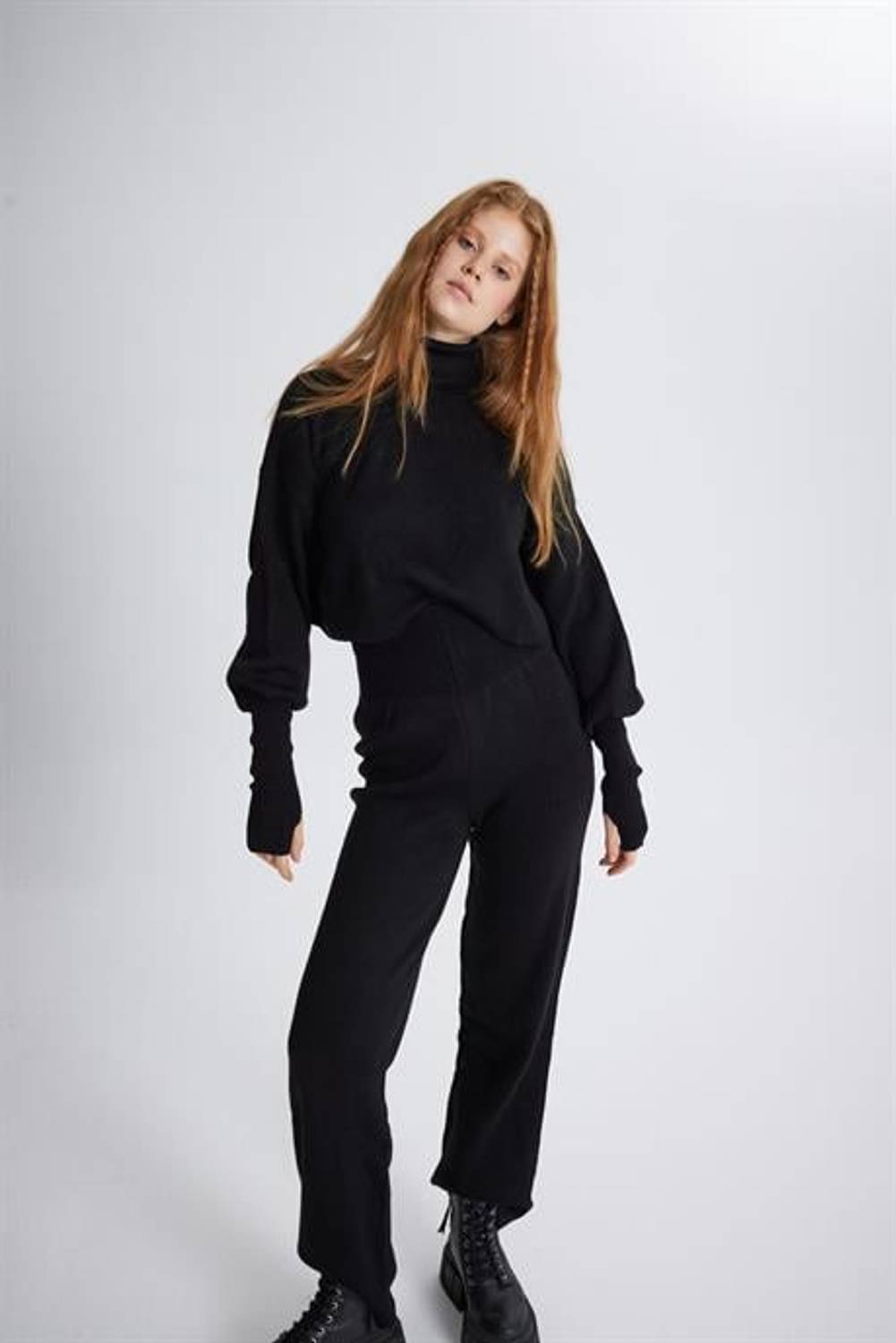 بدلة ثنكي سوداء