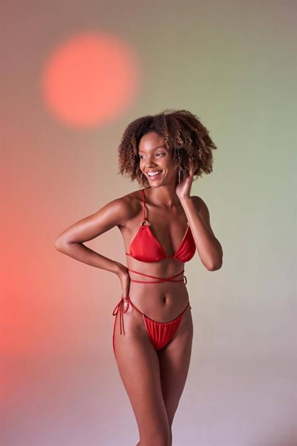 دلفي بيكيني القاع الأحمر