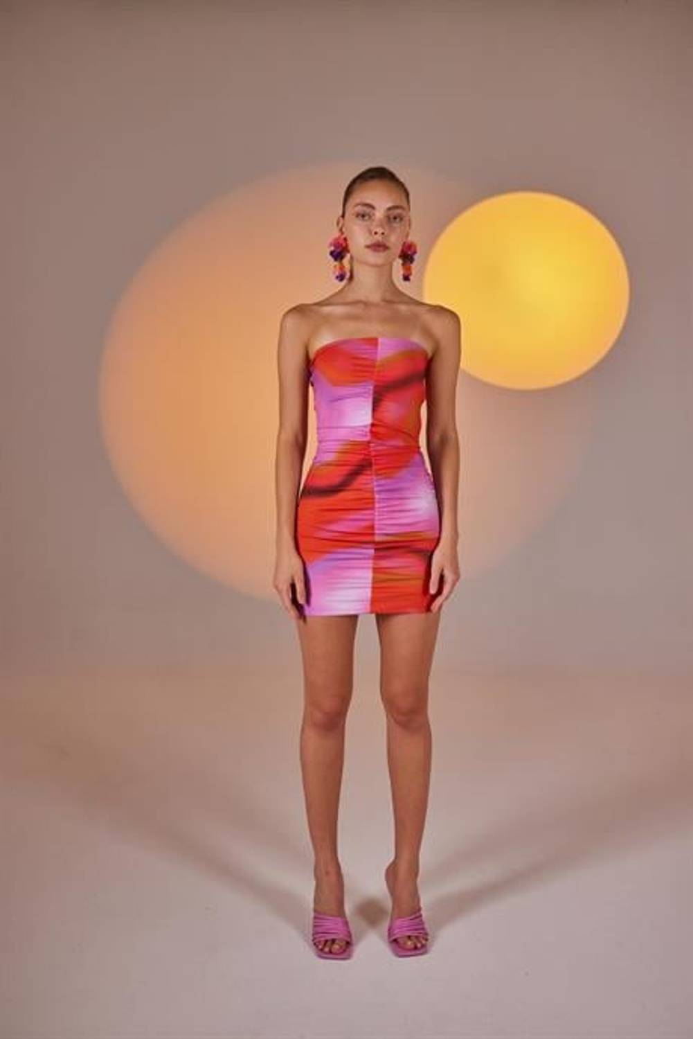 Тонке помаранчеве плаття з різними розмірами S, XS, M, L