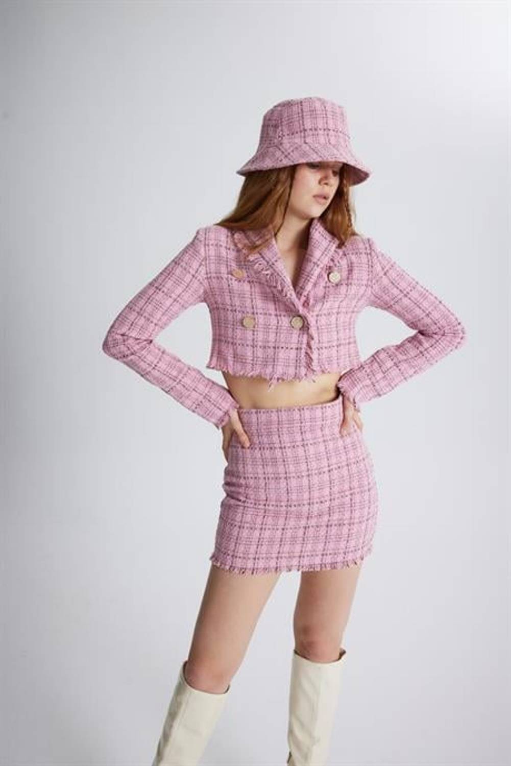 Твидова спідниця рожевого кольору, доступна в розмірах S, XS, M, L