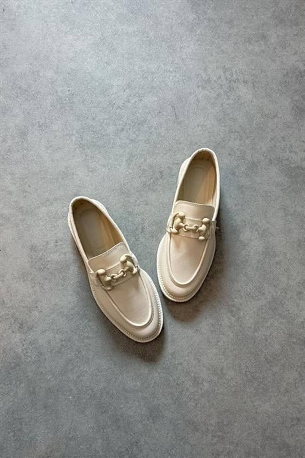 Жіночі лофери Markano Charles бежева шкіра з пряжкою, розміри 36-40