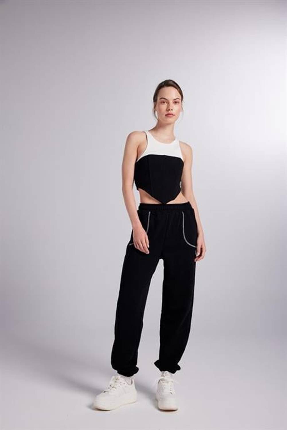 Markano Rhode Black Tracksuit Bottoms - Stylish and Comfortable Athleisure Wear in Various Sizes