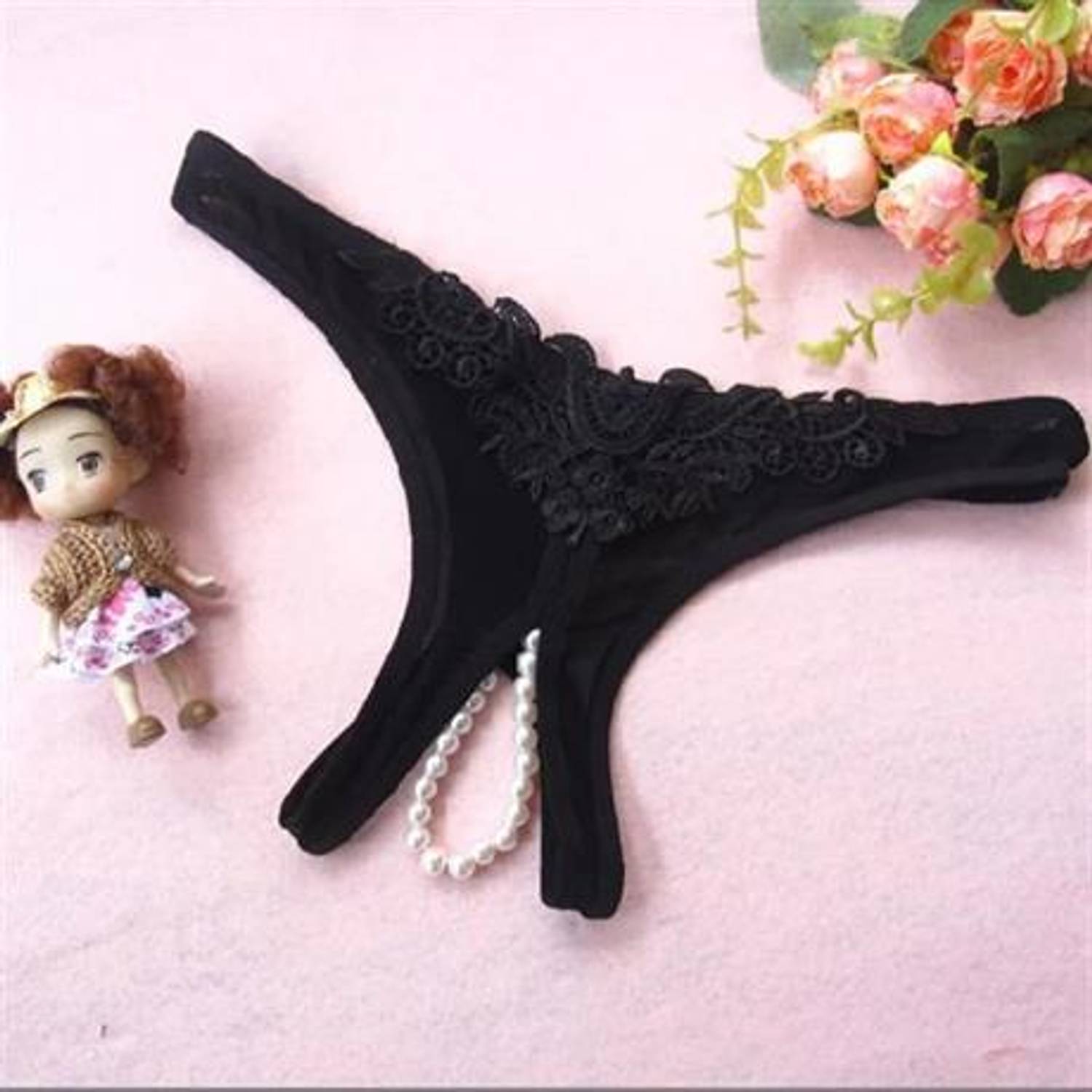 Маркано чорні фантазійні трусики з відкритою частиною та перлами, розміри S/M та L/XL