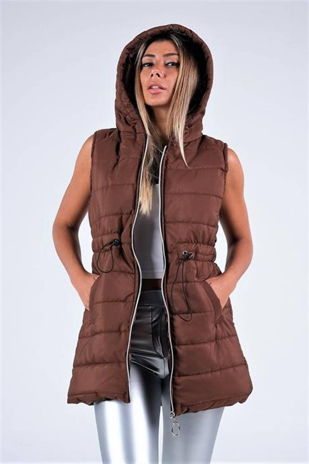 Markano Kahve Kapüşonlu Cepli Belden Büzülebilir Şişme Yelek