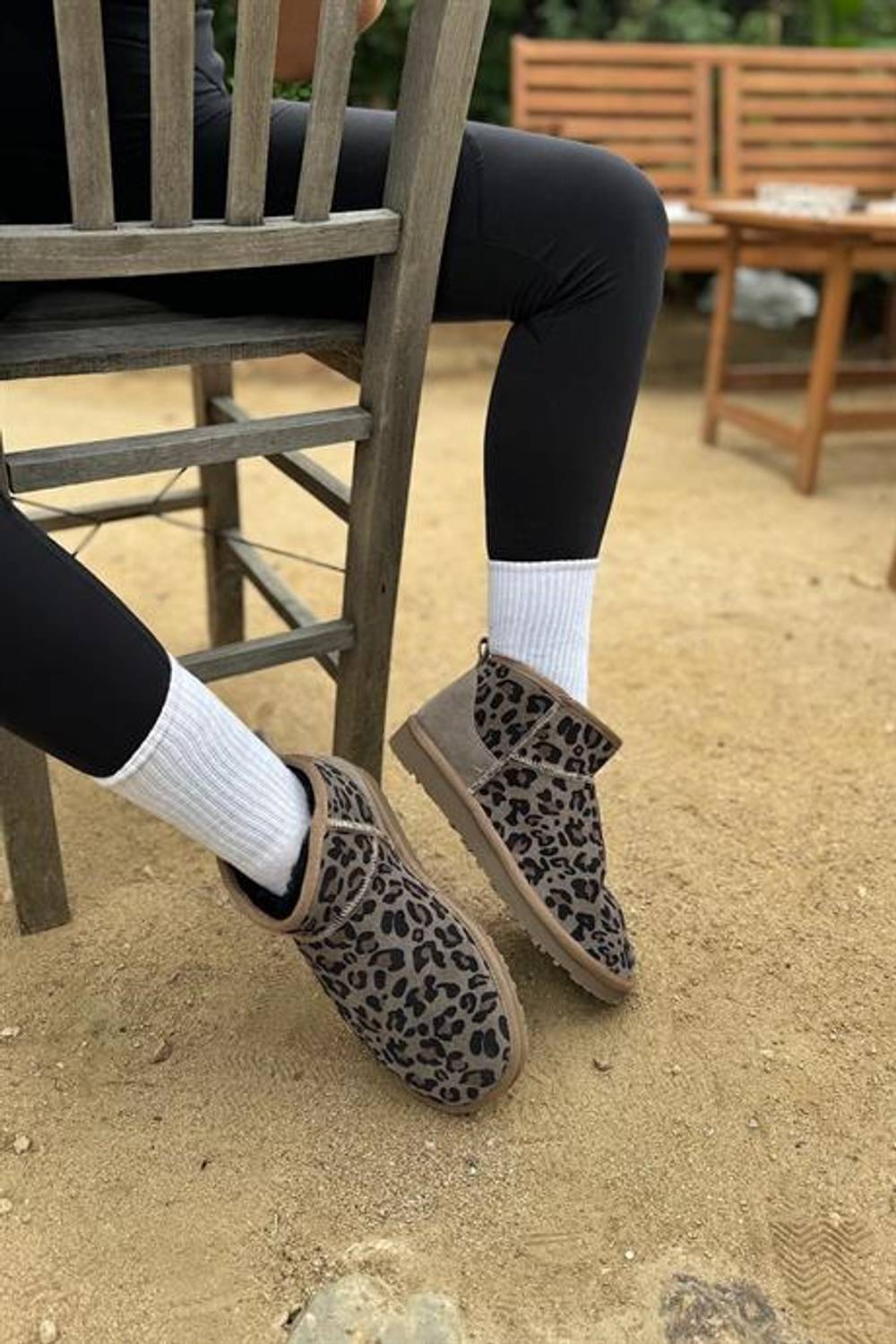 Жіночі черевики Markano Prag сірі з натуральної шкіри та хутра, стандартна форма, піднята підошва 3 см, доступні розміри 35-40