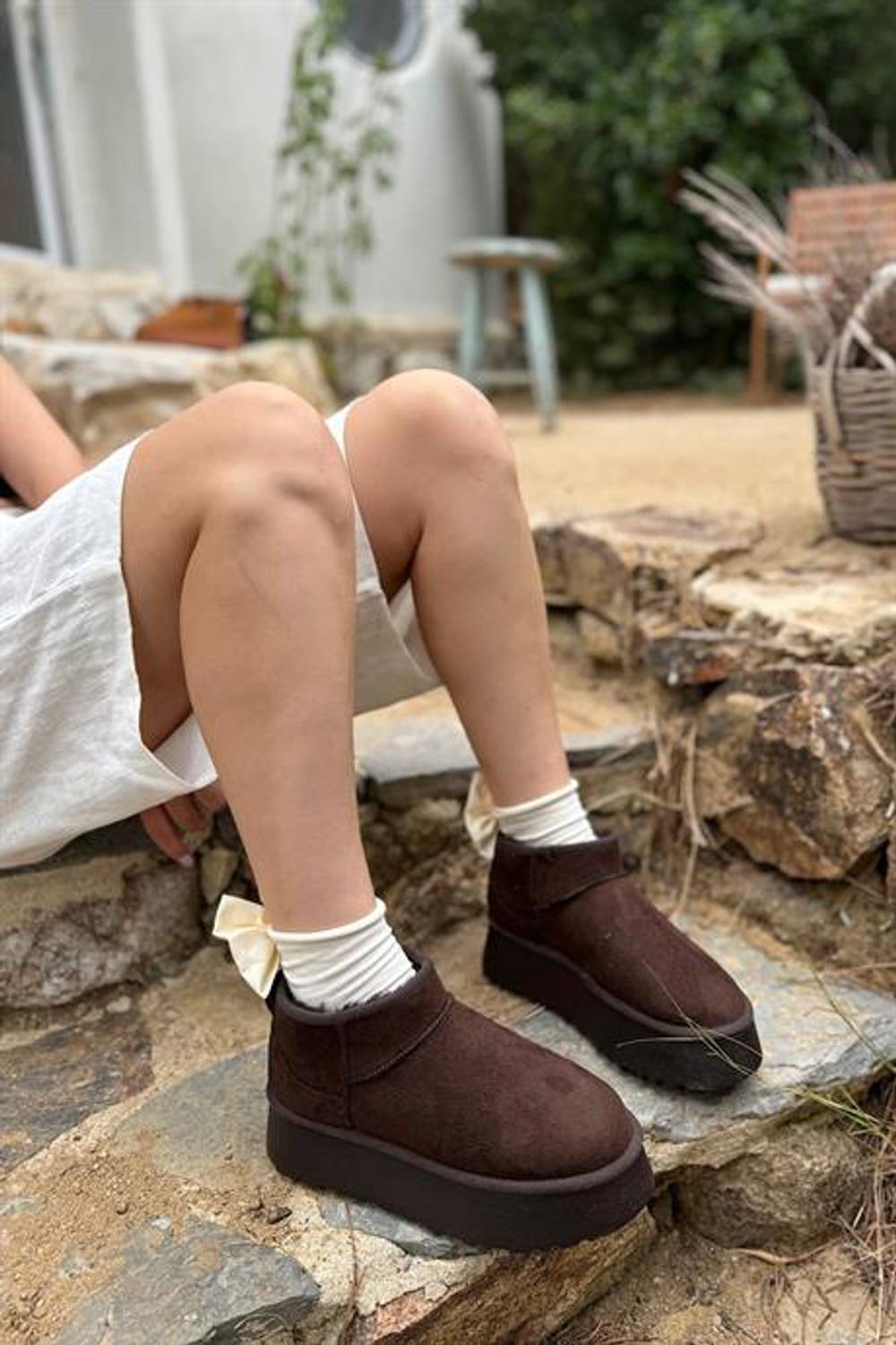 Жіночі ботинки Markano Abril з чорного замші, товстою підошвою і хутровими вставками, стандартна форма, висота підборів 4.5 см