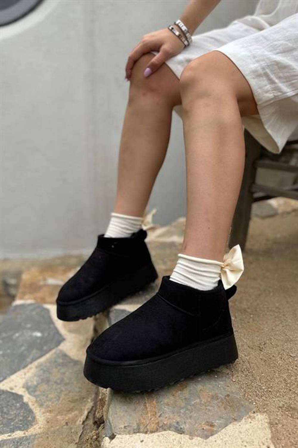 Жіночі черевики Markano Abril чорні замшеві з товстою підошвою та хутряним декором, стандартна ширина, висота підборів 4.5 см, шкіра, TPU підошва