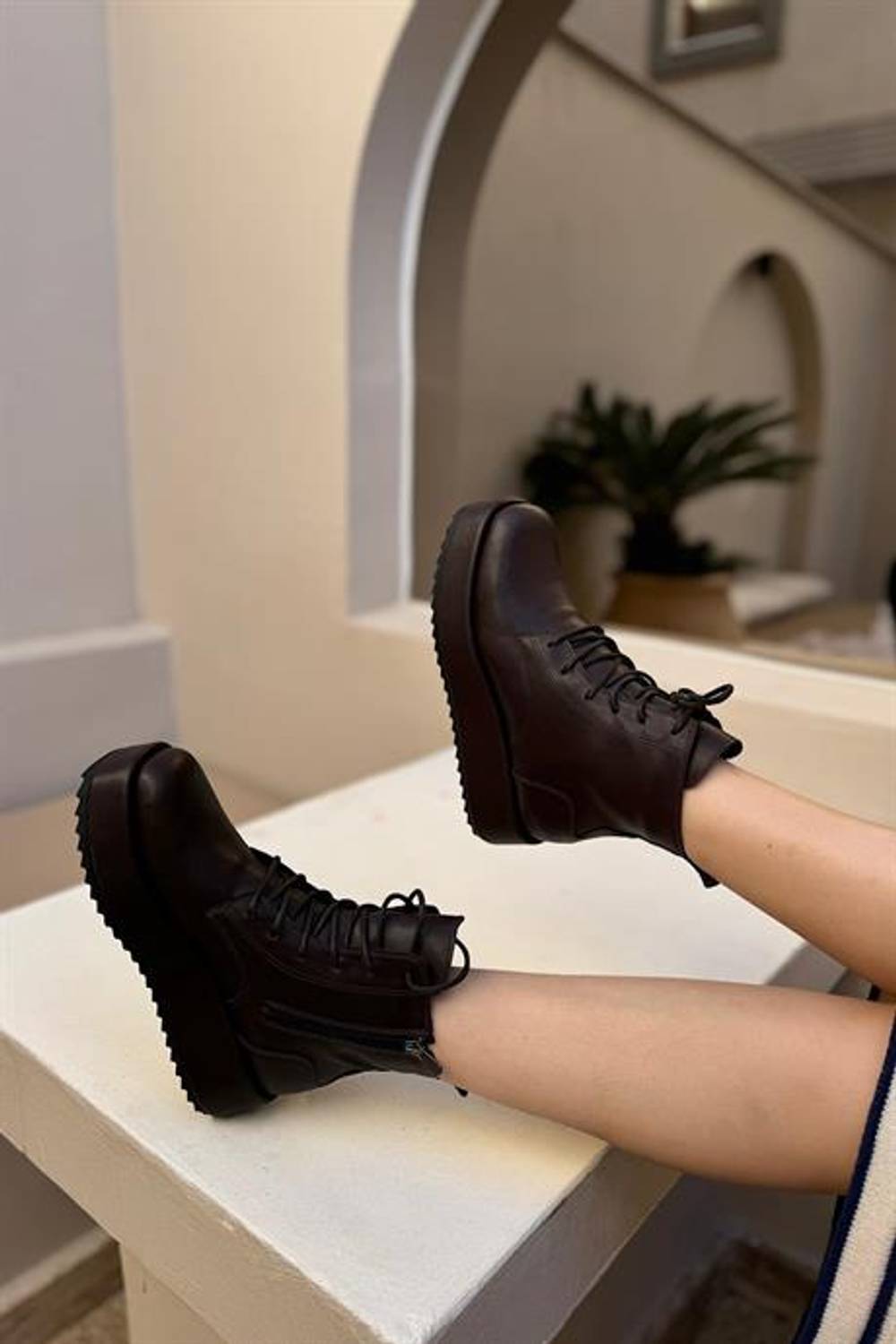 Markano Maddox Acı Kahve Bağcıklı Fermuar Detaylı Kadın Bot