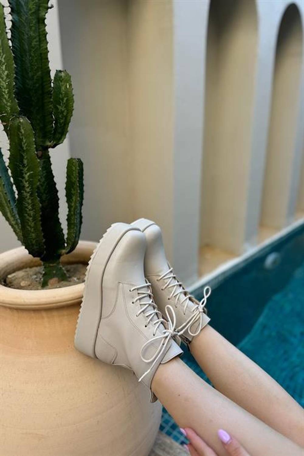 Markano Maddox Bej Bağcıklı Fermuar Detaylı Kadın Bot