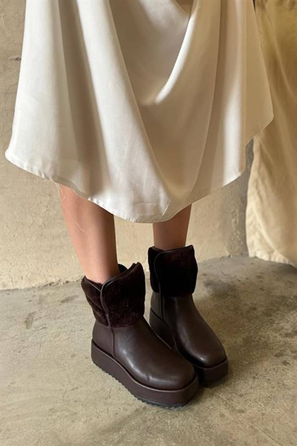 Markano Sasa Acı Kahve Pofuduk Kürk Detaylı Kadın Bot