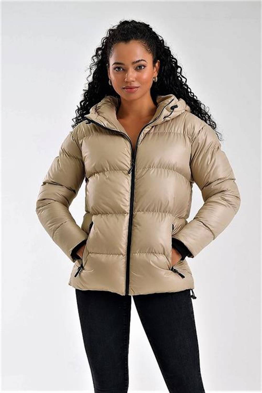 Markano Bej Kapüşonlu Kolları Ribanalı Şişme Mont