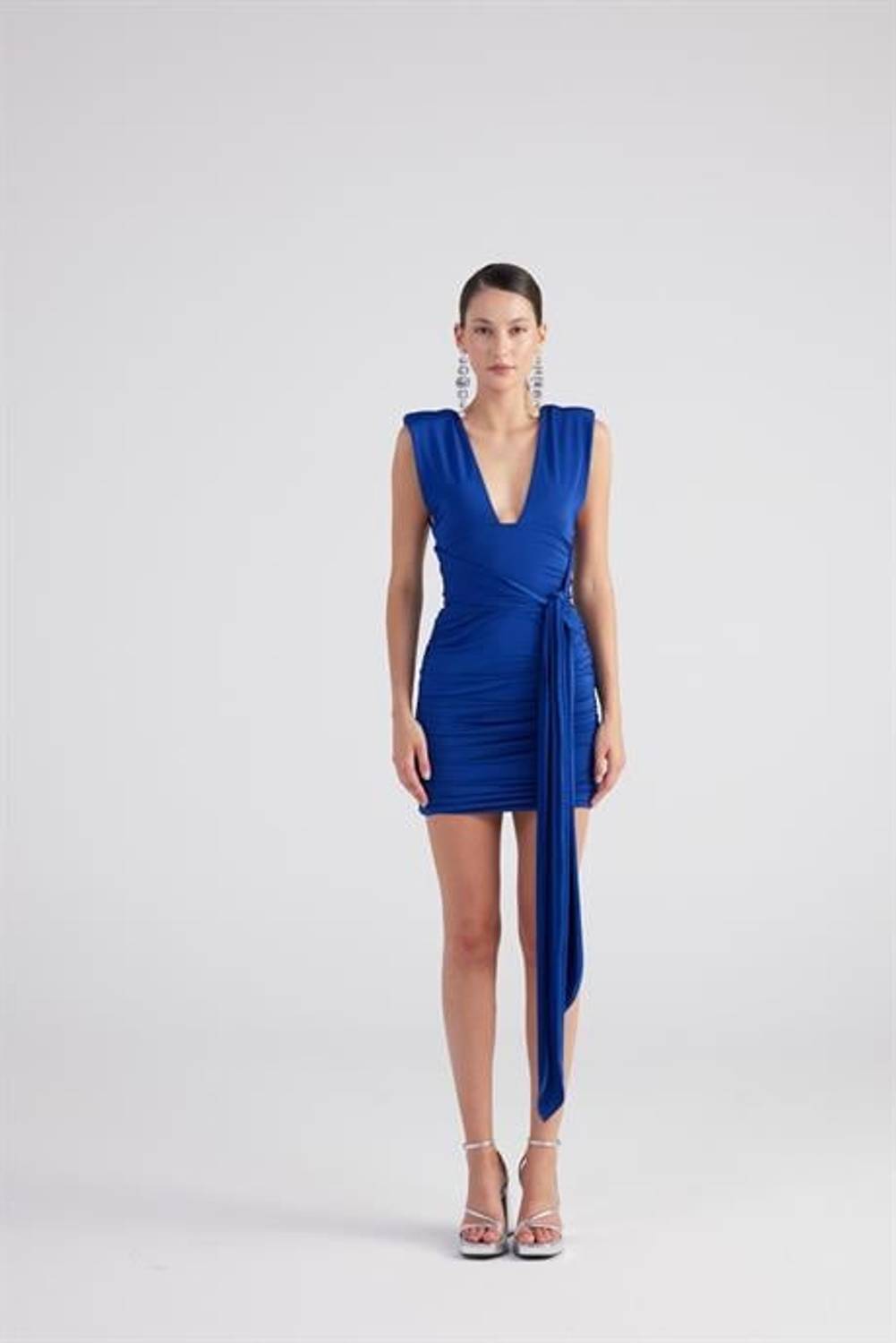 Сукня Markano Uma темно-синя, XS, з V-подібним вирізом та оборками, стрункість і сучасний стиль на кожен день