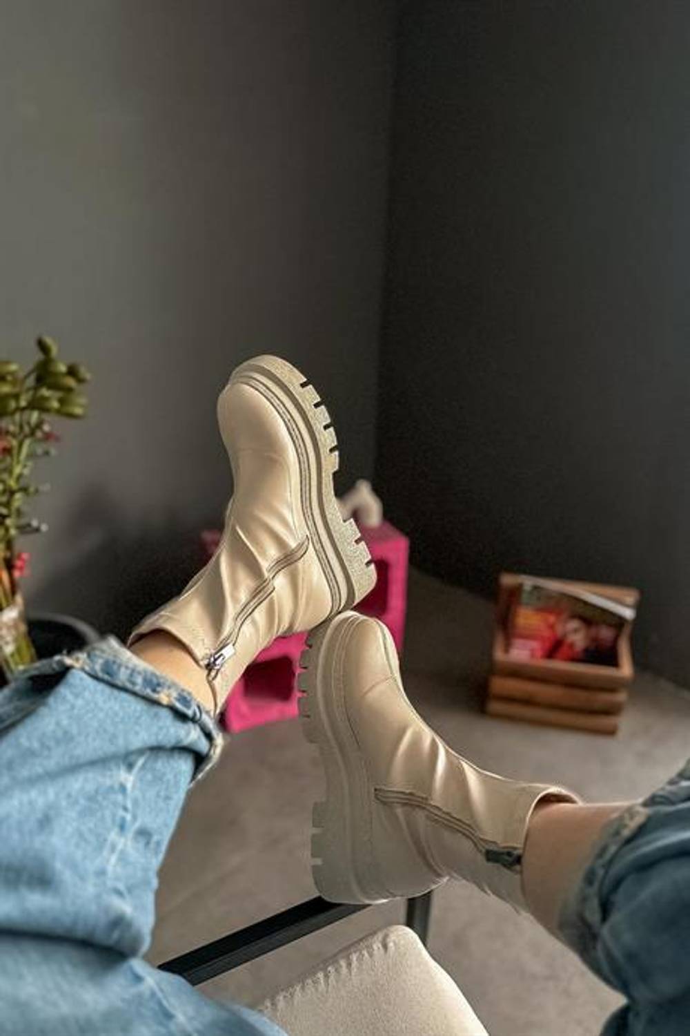 Markano Sain Bej Cilt Steç Fermuarlı Kadın Bot