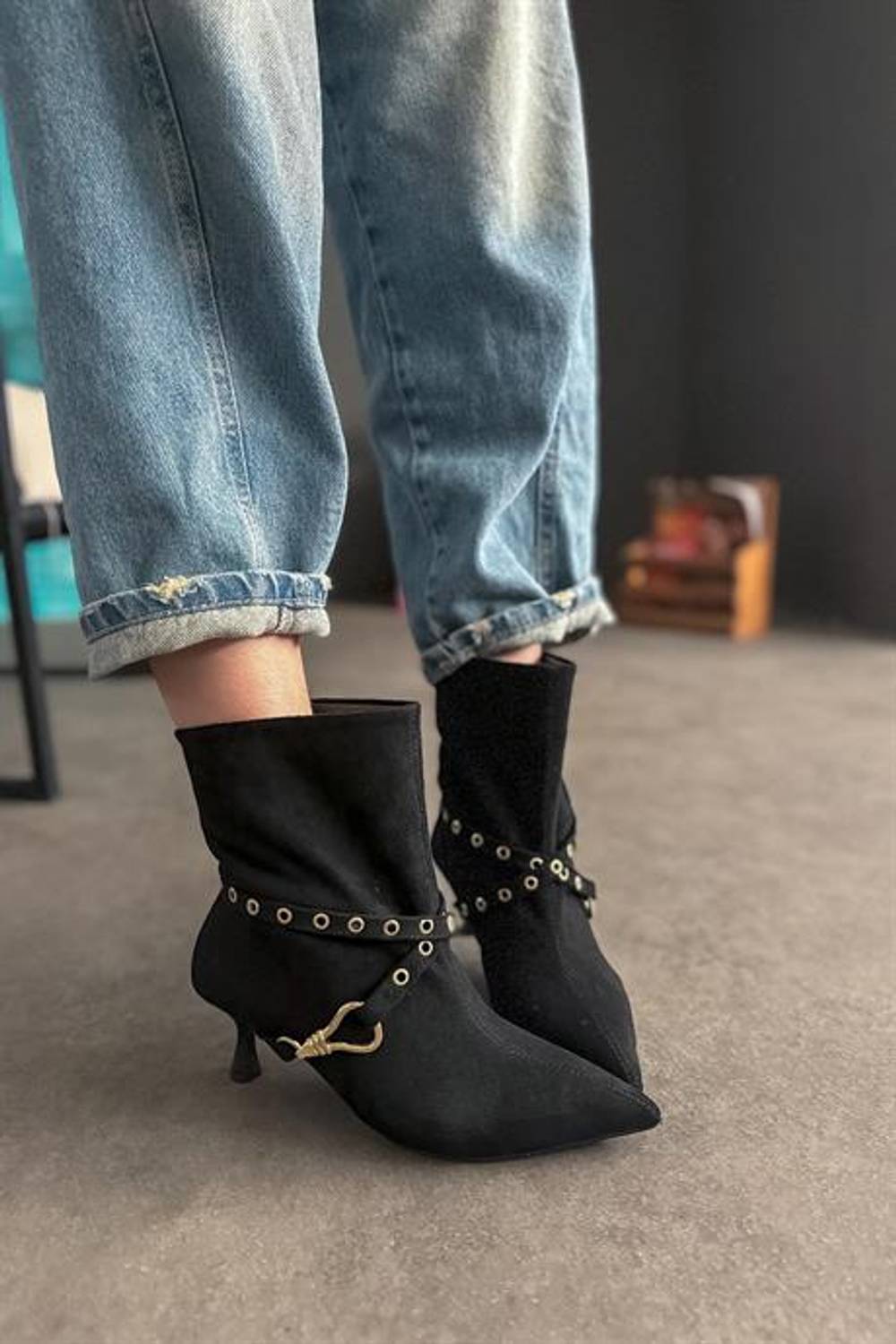 Markano Kevin Siyah Süet Sarma Toka Detaylı Kadın Bot