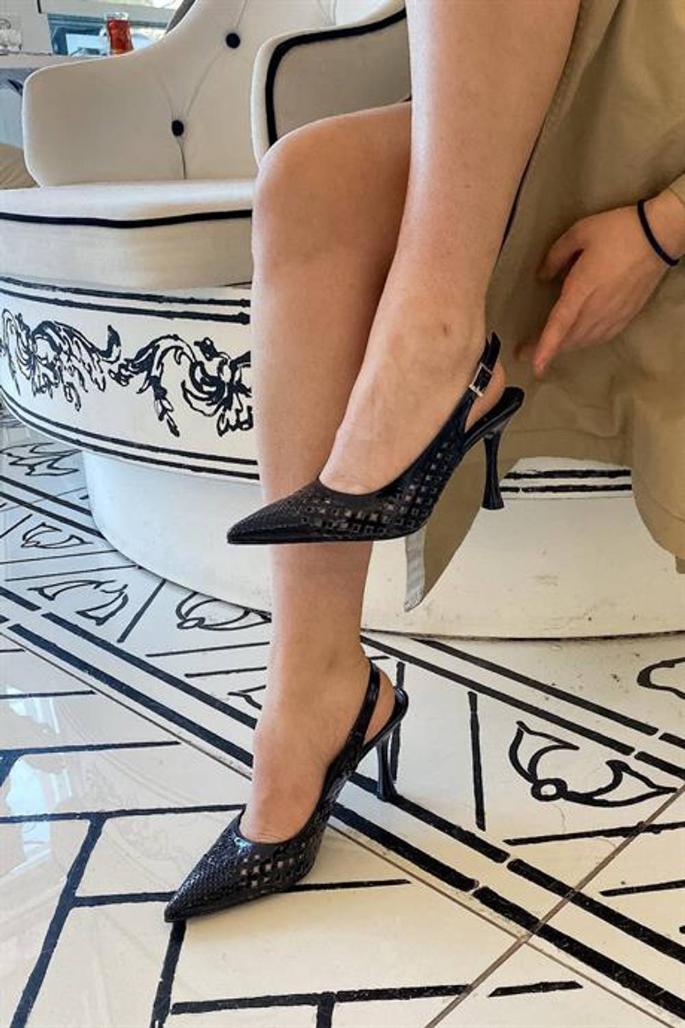 Markano Lucin Siyah Rugan File Detaylı Kadın Topuklu Ayakkabı