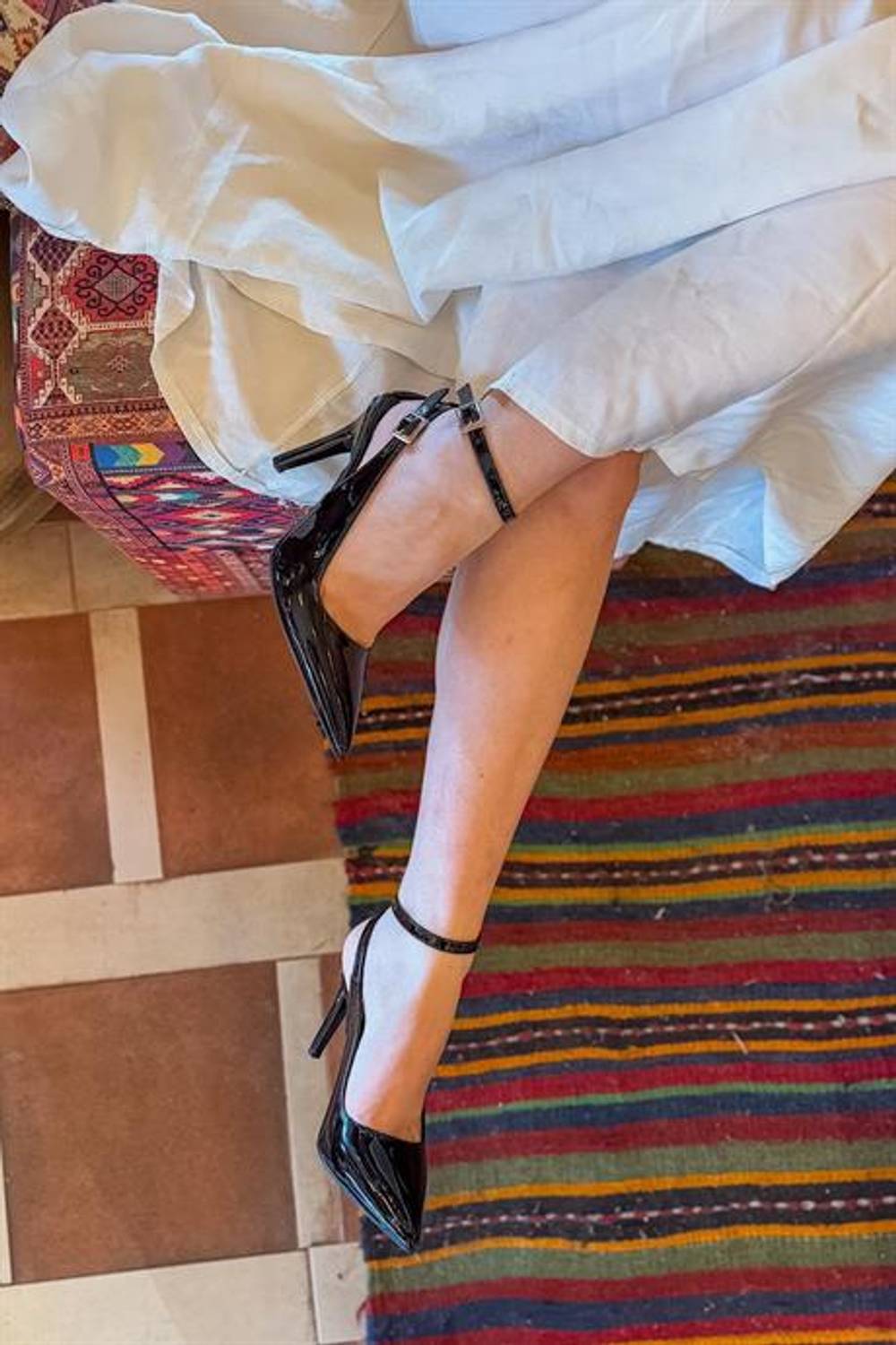 Markano Kila Siyah Rugan Biye Detaylı Kadın Topuklu Ayakkabı