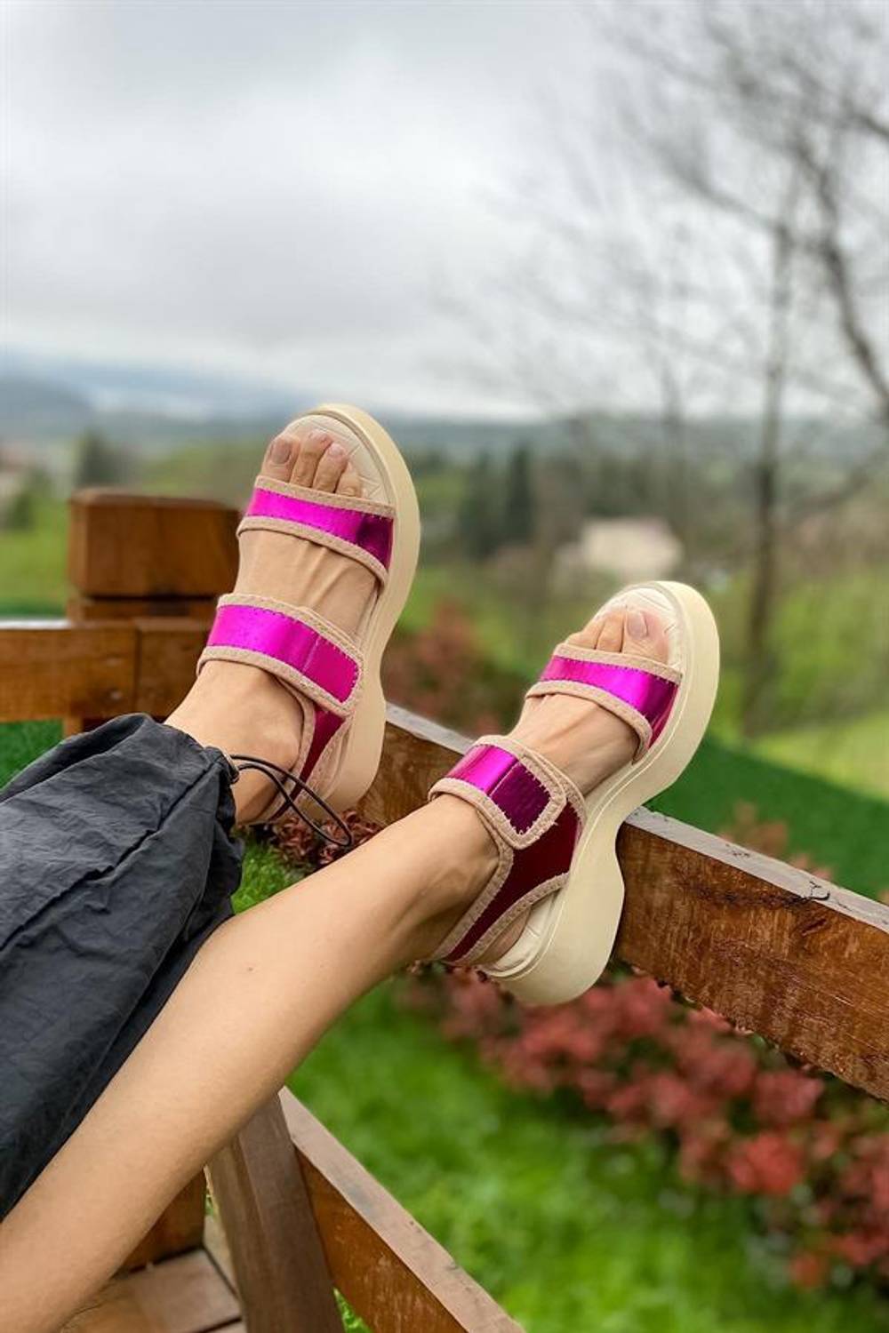 Delka Fuchsia Women's Sandals