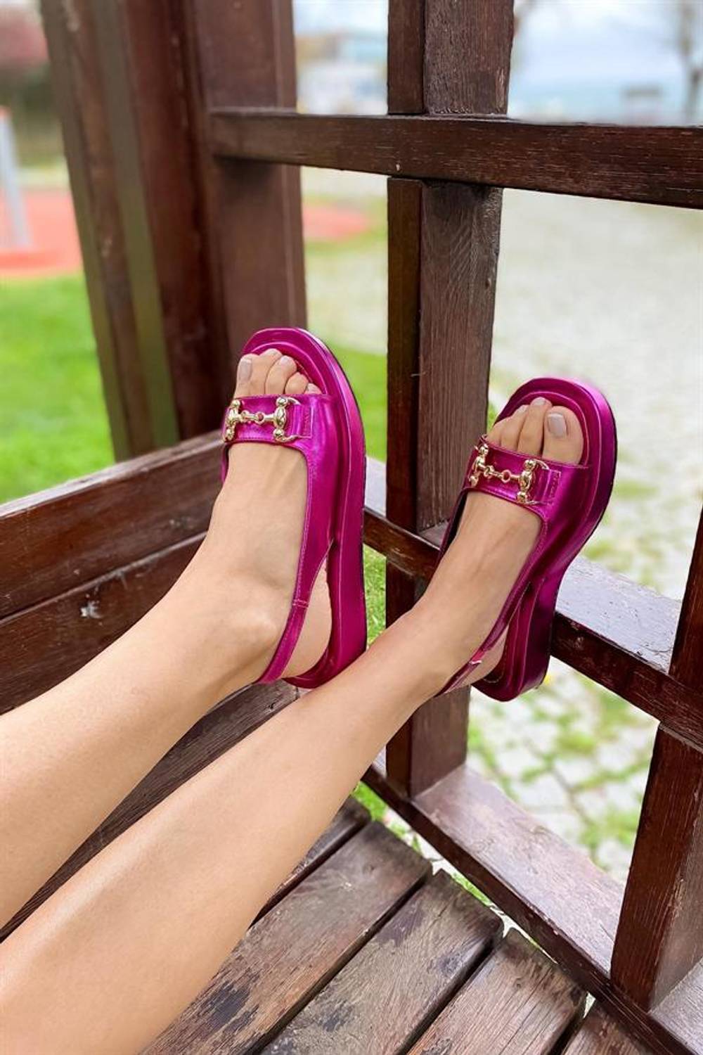 Bellini Fuşya Tokalı Kadın Sandalet