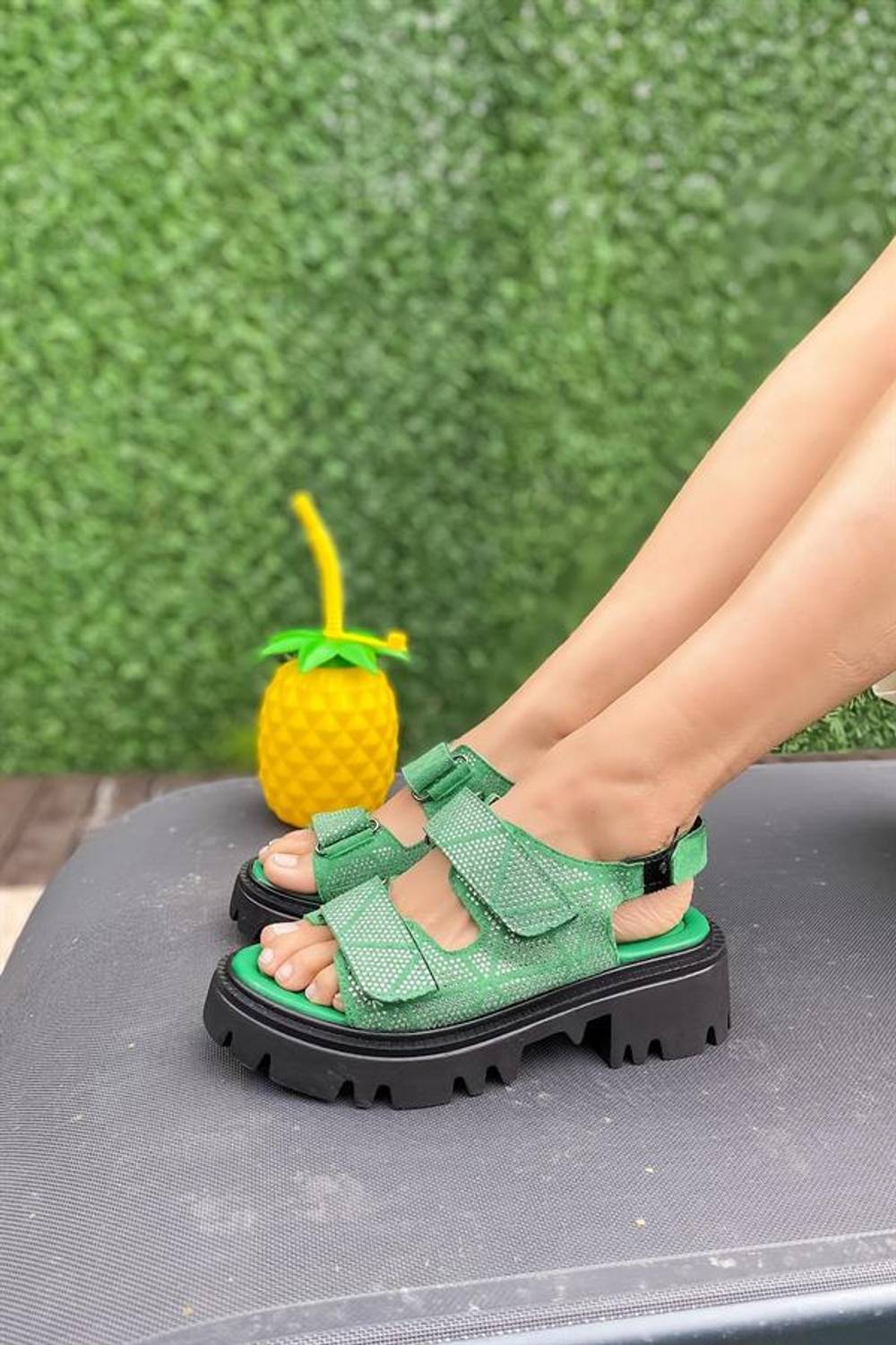 Goniva Green Stone Women's Sandals