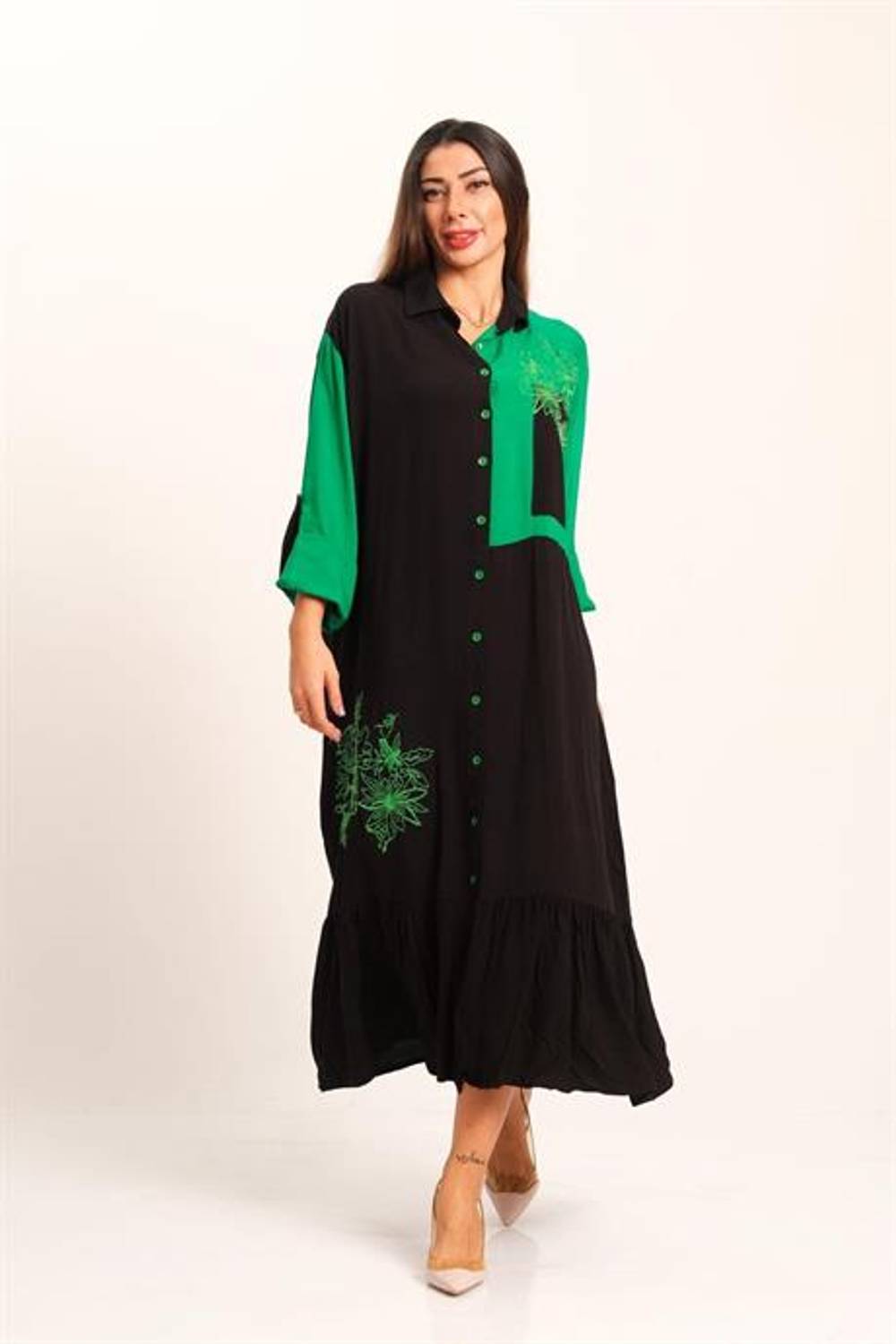 Markano Haki Siyah Garnili Önü ve Eteği Nakışlı Kolu Apoletli Uzun Gömlek Elbise