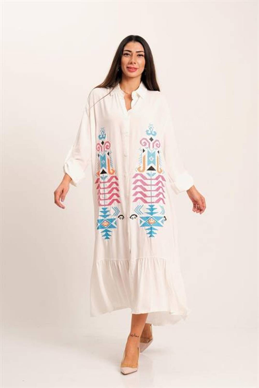 Markano Beyaz Otantik Nakışlı Kolu Apoletli Eteği Fırfırlı Uzun Gömlek Elbise