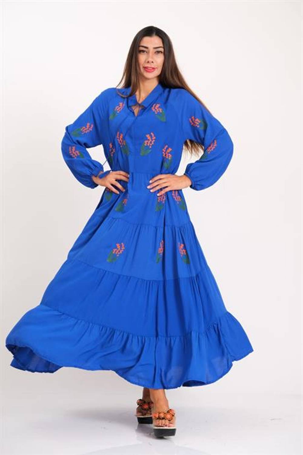 Markano Saks Mavi Önü ve Kolları Çiçek Nakışlı Eteği Kat Kat Uzun Elbise