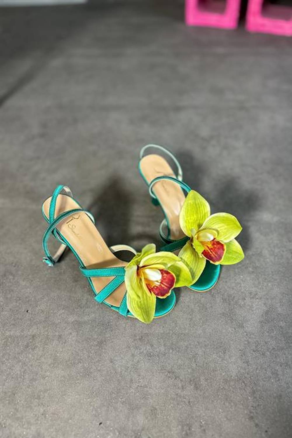 Markano Wix Yeşil Çiçek Detaylı Kadın Topuklu Ayakkabı