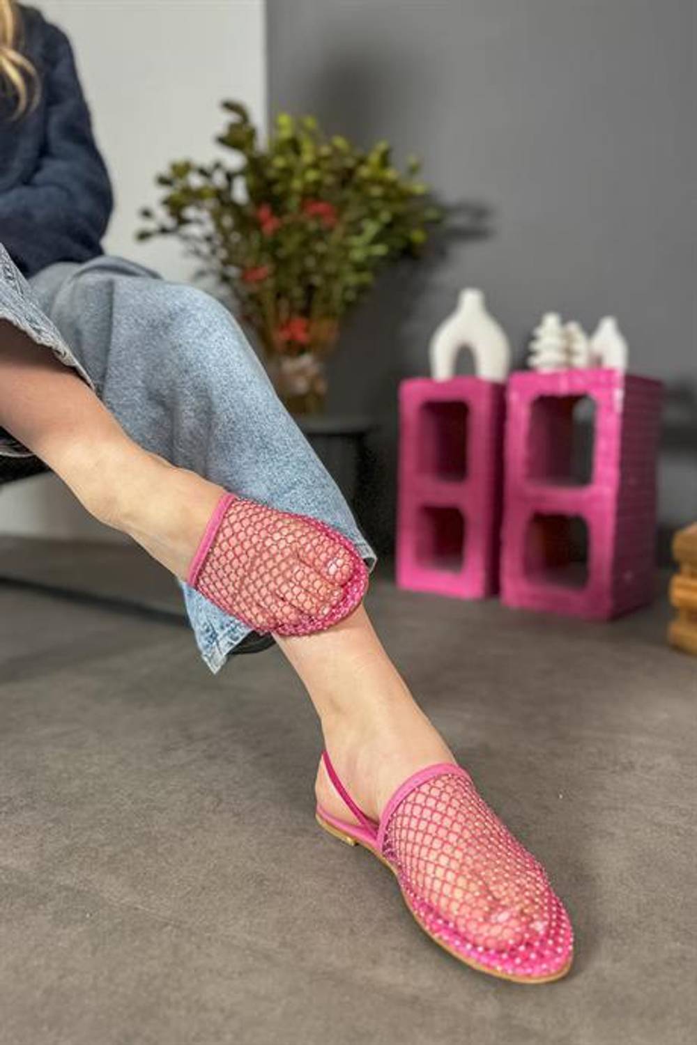 Сандалі жіночі Markano Maki фуксія з кам'яними деталями, розміри 36-40