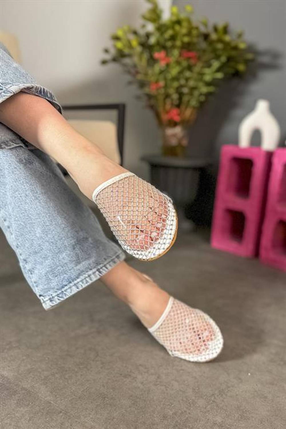 Сандалі жіночі Markano Maki з білою сіткою та кам'яними деталями, розміри 36-40