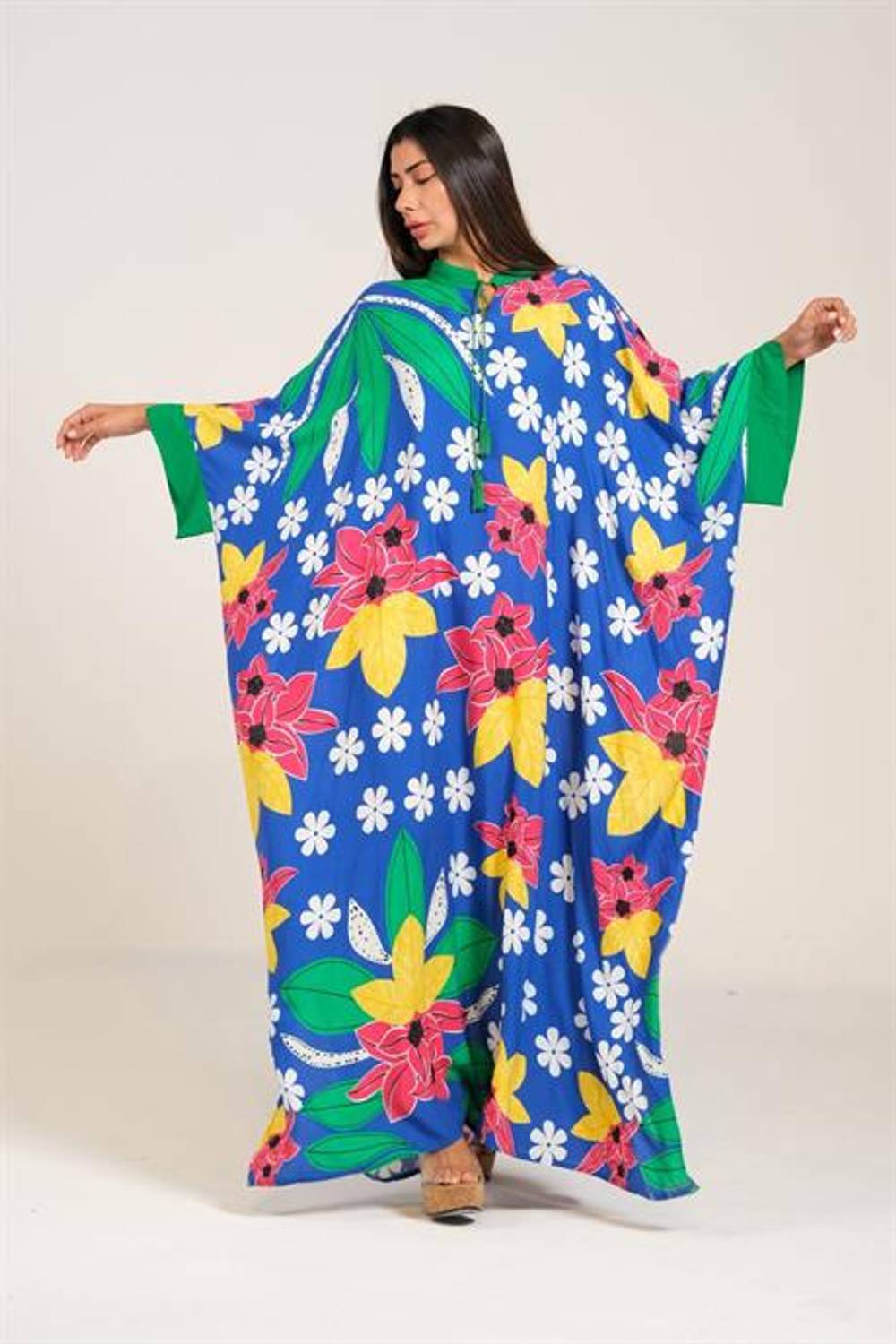 Markano Mavi Çiçekli Sıfır Yaka Yarasa Kollu Oversize Uzun Elbise