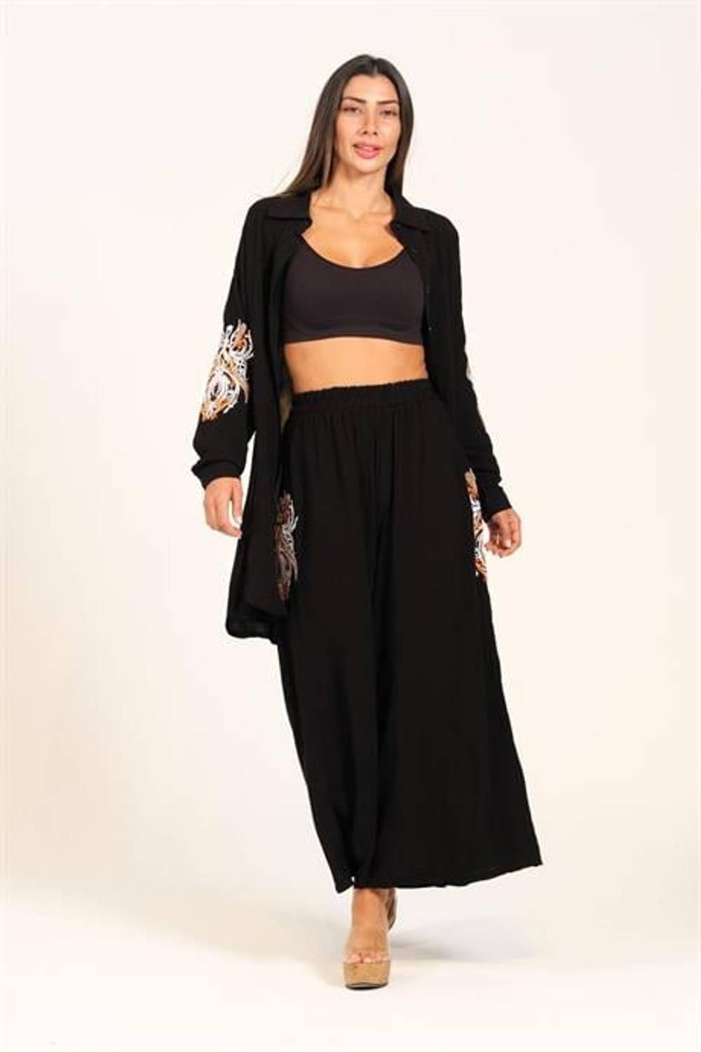 Markano Siyah Kolları Pantolunu ve Sırtı Nakışlı Kolu Apoletli Gömlek Pantolon Takım