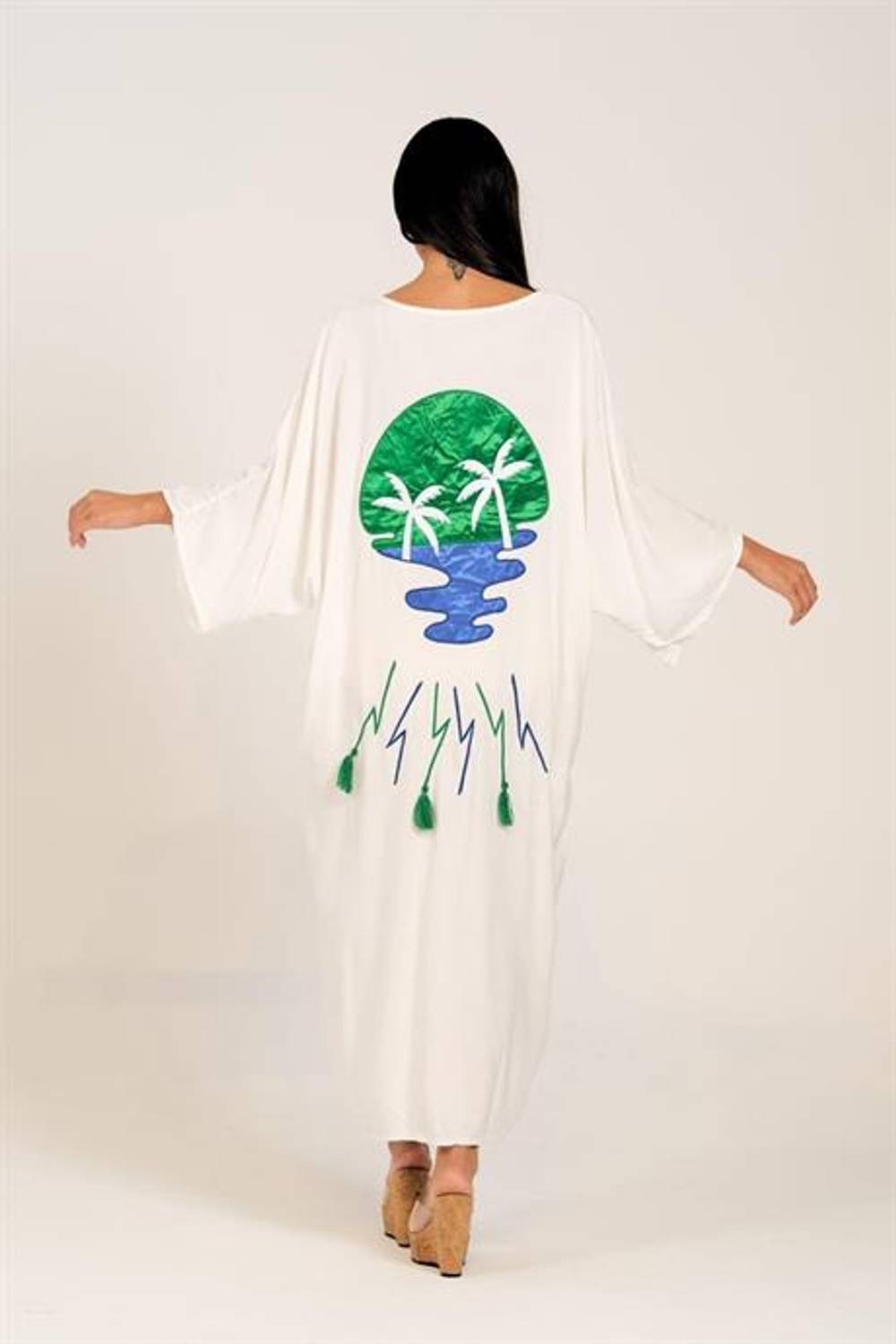 Бело-голубое платье с V-образным вырезом, аппликацией пальм и бахромой, стандартный размер, карманами