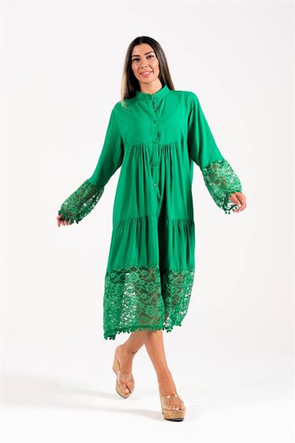 Markano Yeşil Önden Düğmeli Kolları ve Eteği Dantelli Ponponlu Midi Elbise