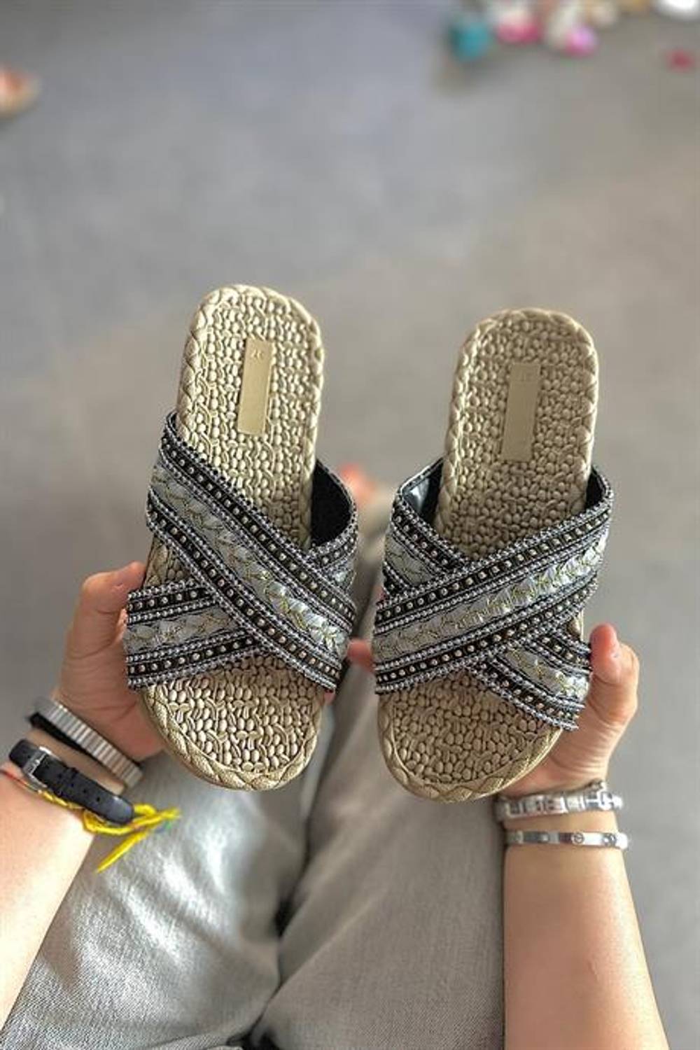 Женские сабо Markano Riri с деталью из камней, фумэ, соломка, размеры 36-40